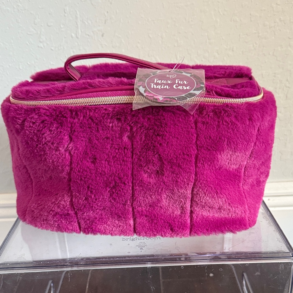 Vibrant Pink Faux Fur Cosmetic Case